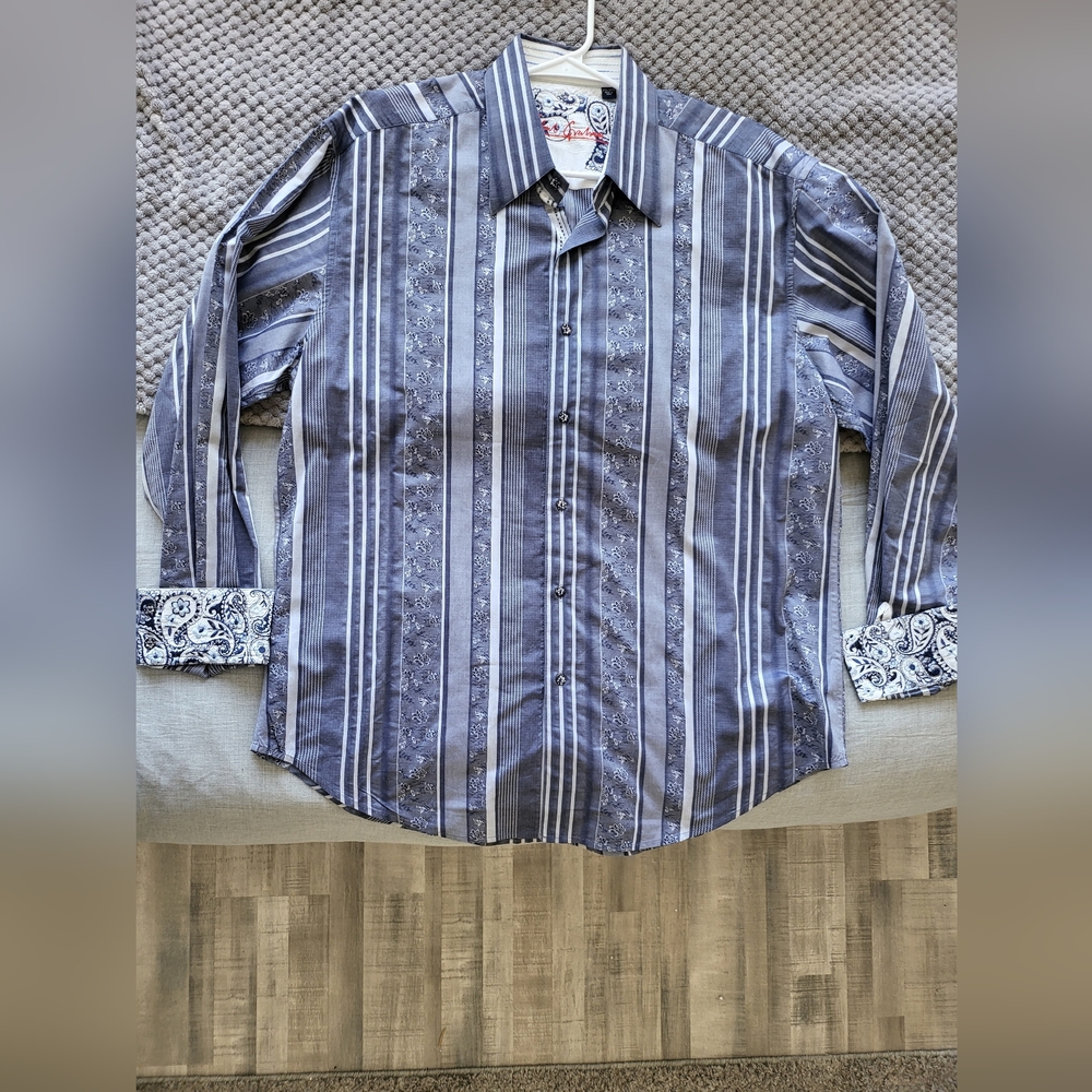 XXL Robert Graham.